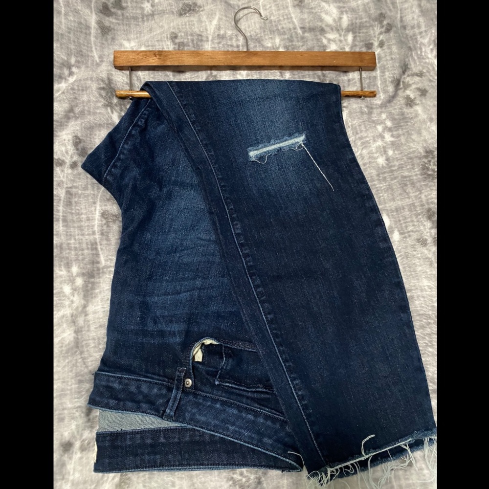 Loft blue jeans dark blue wash with distressed pattern size 16